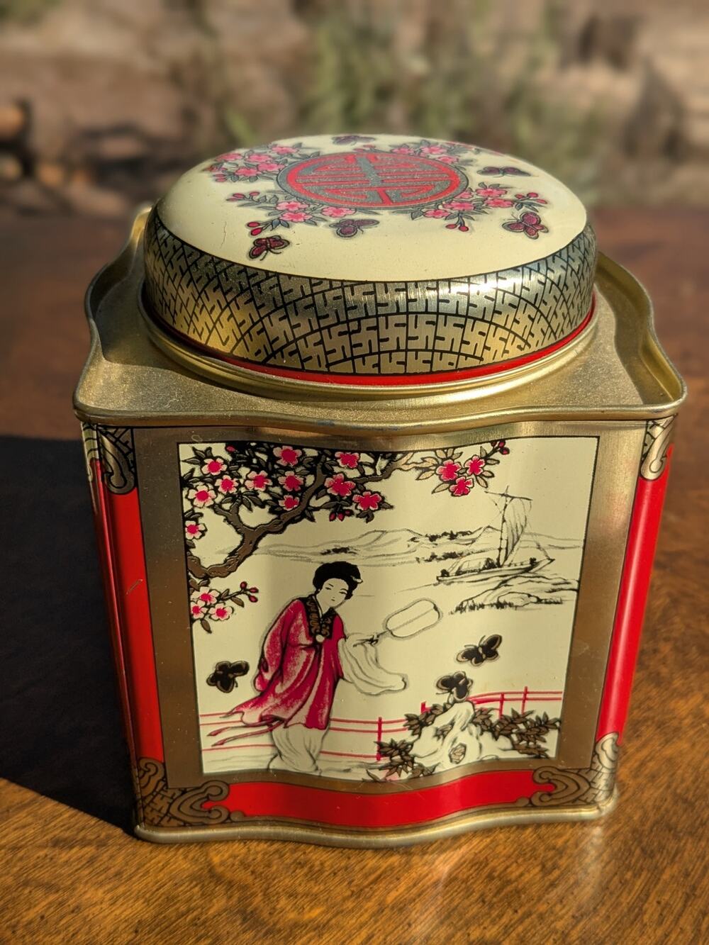 Vintage Continental Tea Co Litho Tin - Double Lid 4.75"